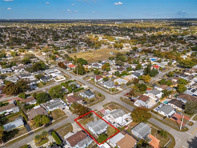 621 N 70th Way 0, Hollywood, FL 33024