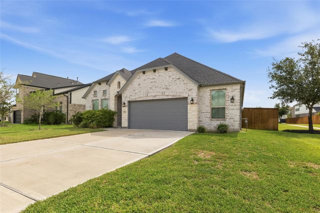 3323 Majestic Pine Lane, Rosenberg, TX 77471