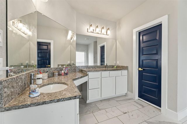 3323 Majestic Pine Lane, Rosenberg, TX 77471