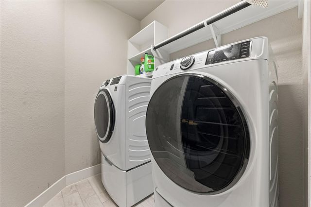 3323 Majestic Pine Lane, Rosenberg, TX 77471