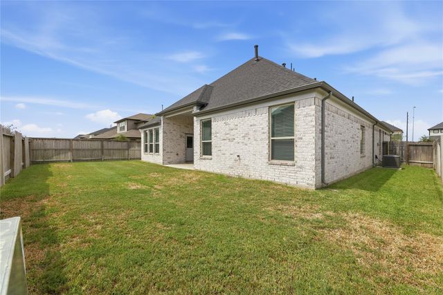 3323 Majestic Pine Lane, Rosenberg, TX 77471