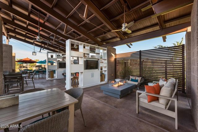 1250 N Abbey Lane Unit 211, Chandler, AZ 85226
