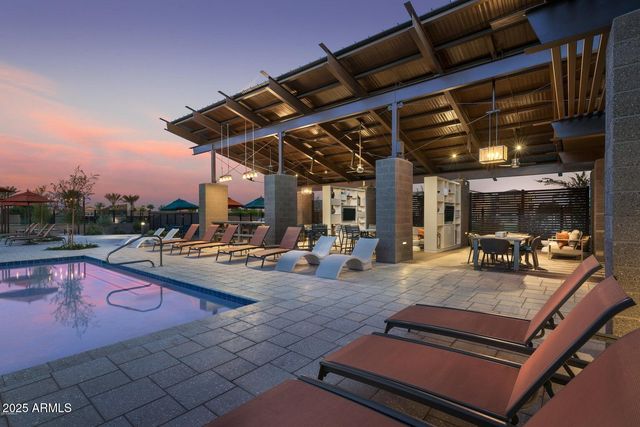 1250 N Abbey Lane Unit 211, Chandler, AZ 85226