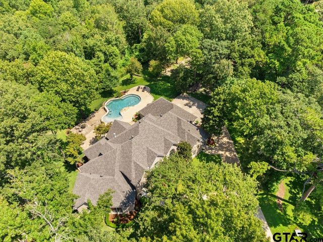 2015 Stonegate Valley Dr., Tyler, TX 75703