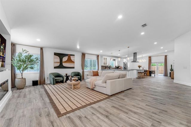 7840 SW 197th Ter, Cutler Bay, FL 33189