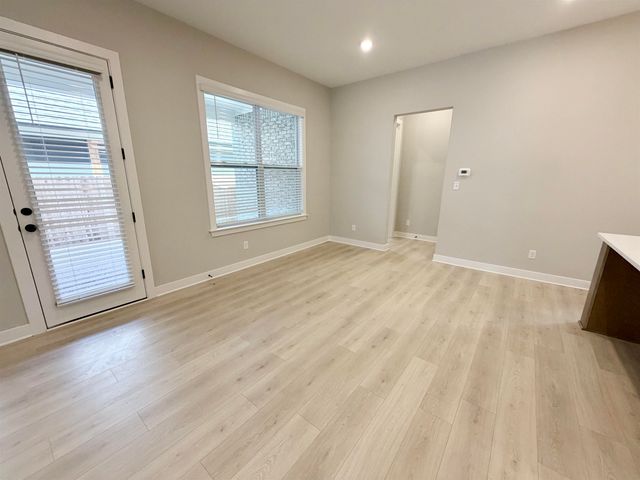 10230 LOUANNE DR, Collierville, TN 38017