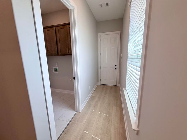 10230 LOUANNE DR, Collierville, TN 38017