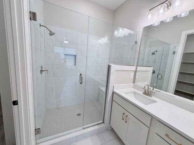 10230 LOUANNE DR, Collierville, TN 38017