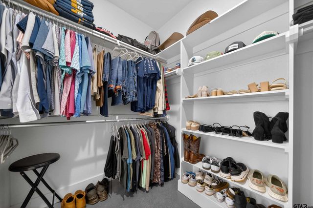 305 Gallatin Cutoff Rd, Jacksonville, TX 75766