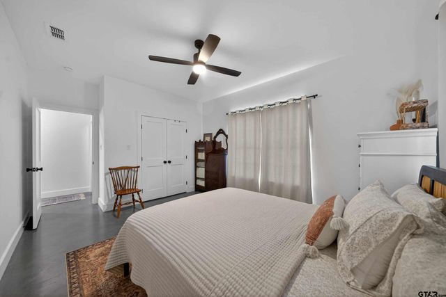 305 Gallatin Cutoff Rd, Jacksonville, TX 75766