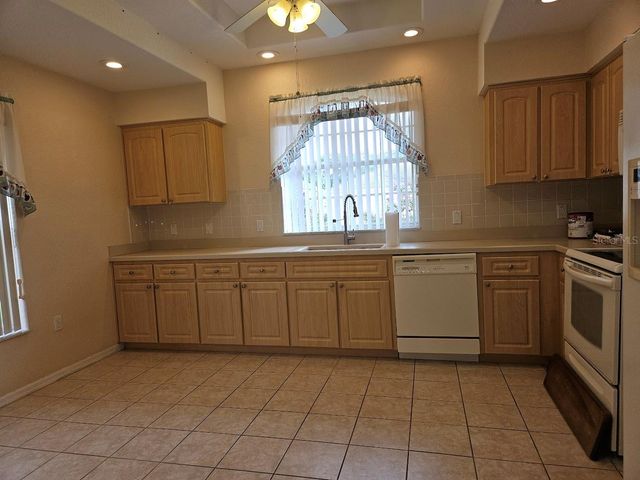 311 ROYAL PALM WAY, Spring Hill, FL 34608