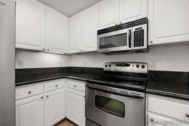 9263 Regents Rd B108, La Jolla, CA 92037