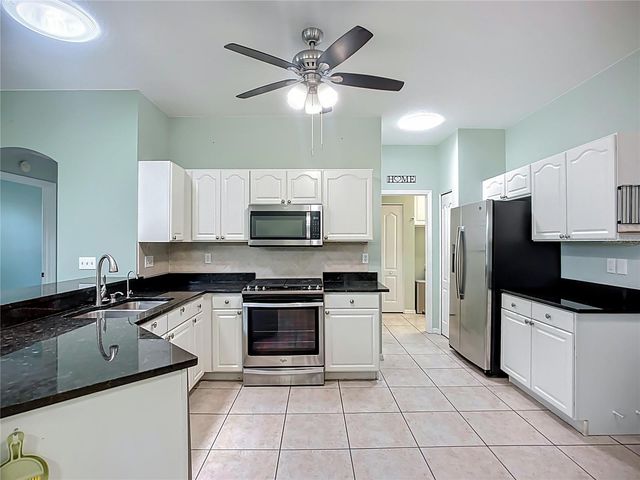 1219 HUNTINGTON GREENS DRIVE, Sun City Center, FL 33573