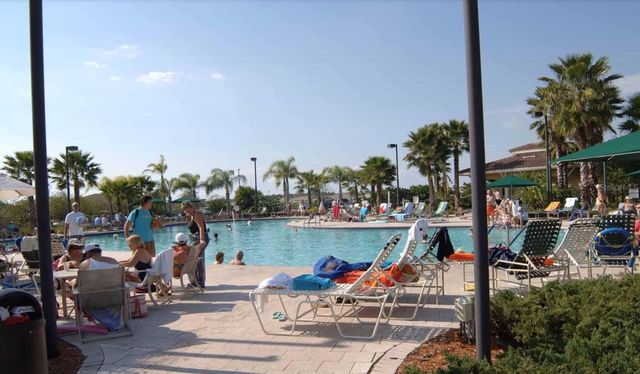 1219 HUNTINGTON GREENS DRIVE, Sun City Center, FL 33573