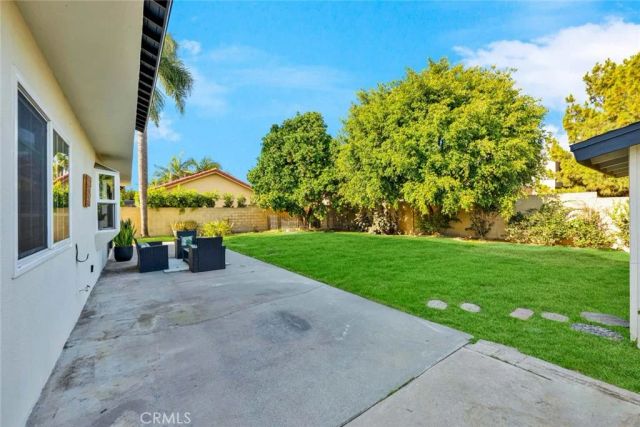 17986 Santa Olivia Street, Fountain Valley, CA 92708