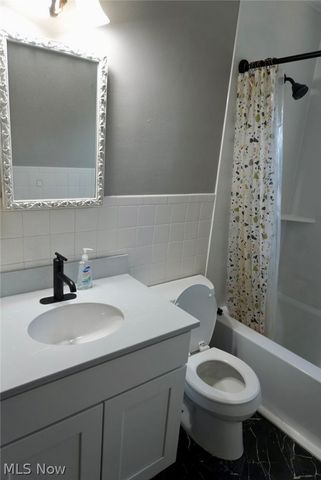 2930 Center Road, Poland, OH 44514