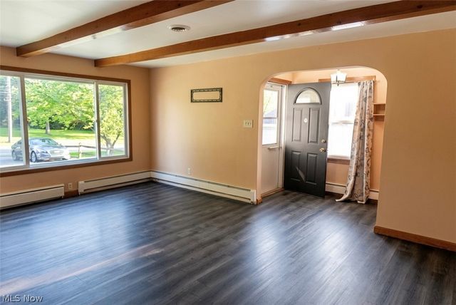 2930 Center Road, Poland, OH 44514