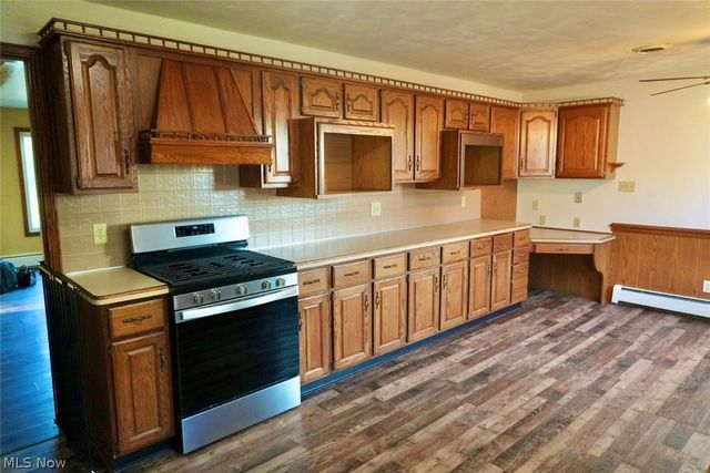 2930 Center Road, Poland, OH 44514