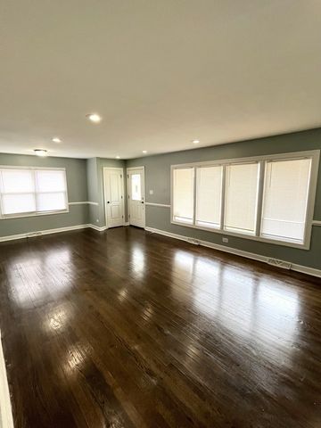 16626 Holland Avenue, South Holland, IL 60473