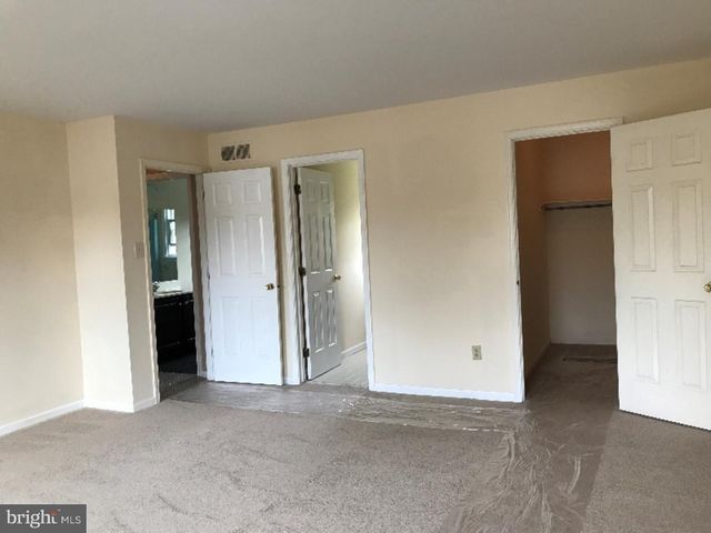 2 CORWEN TER W, West Chester, PA 19380