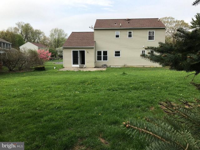 2 CORWEN TER W, West Chester, PA 19380