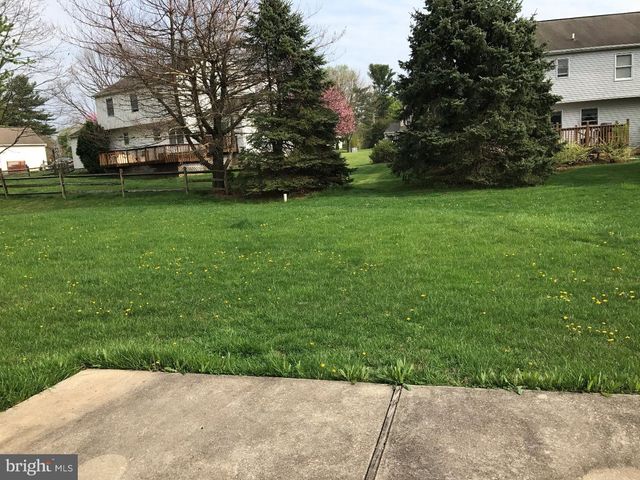 2 CORWEN TER W, West Chester, PA 19380