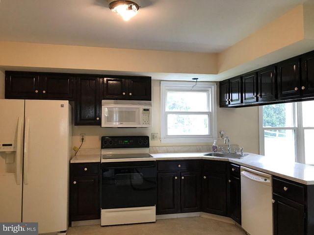 2 CORWEN TER W, West Chester, PA 19380