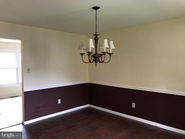 2 CORWEN TER W, West Chester, PA 19380