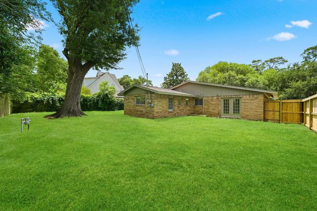 2206 Ansbury Drive, Houston, TX 77018
