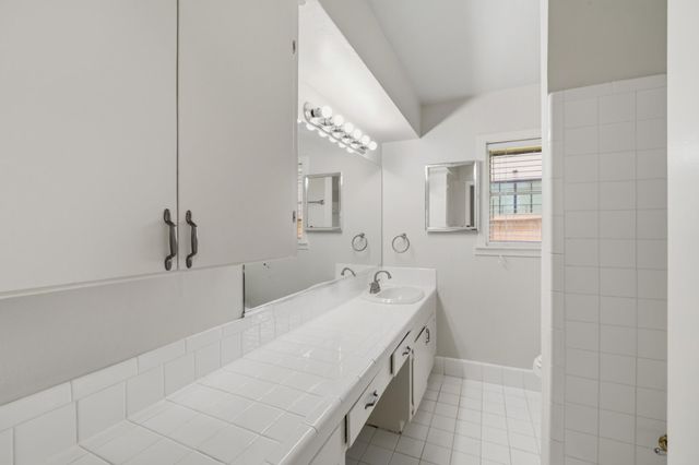 2206 Ansbury Drive, Houston, TX 77018