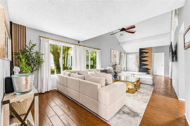 2958 Meadowgrass Lane, Houston, TX 77082