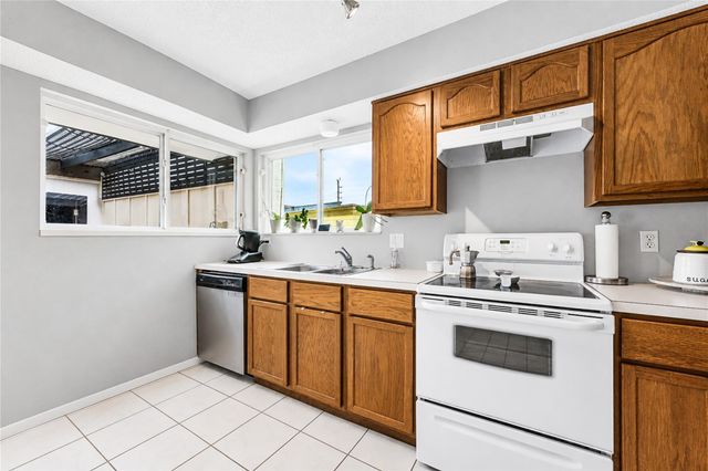 2958 Meadowgrass Lane, Houston, TX 77082