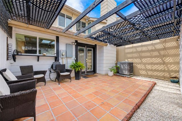 2958 Meadowgrass Lane, Houston, TX 77082