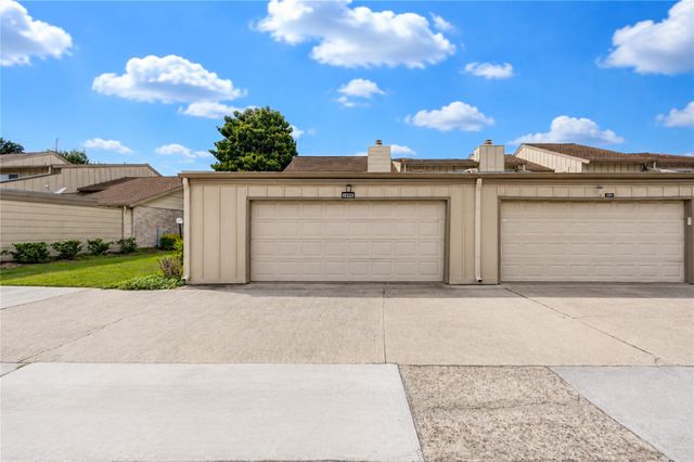 2958 Meadowgrass Lane, Houston, TX 77082