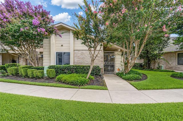 2958 Meadowgrass Lane, Houston, TX 77082