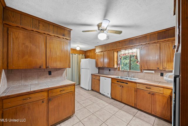 307 Overlook Drive, Vicksburg, MS 39180