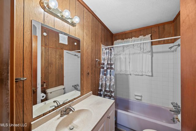 307 Overlook Drive, Vicksburg, MS 39180