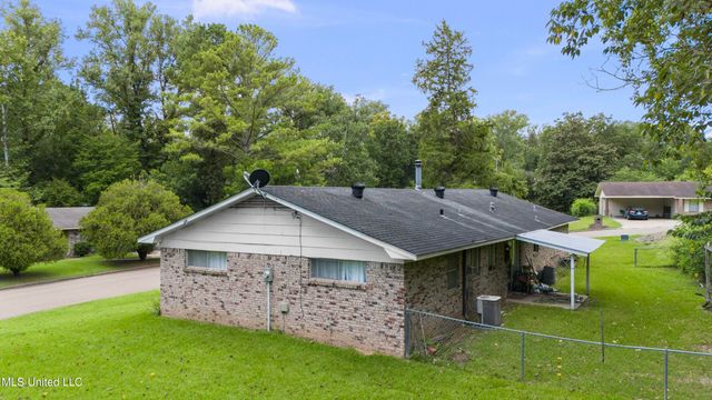307 Overlook Drive, Vicksburg, MS 39180