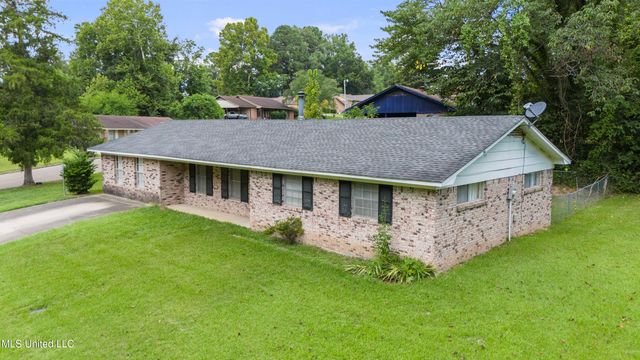 307 Overlook Drive, Vicksburg, MS 39180