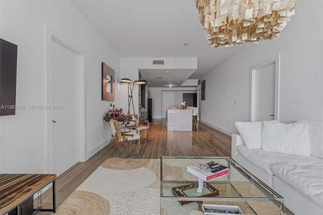 900 Biscayne Blvd 4308, Miami, FL 33132