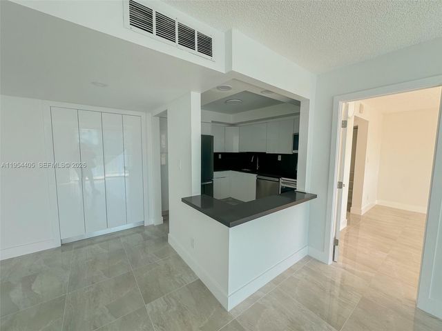 16546 NE 26th Avenue 4J, North Miami Beach, FL 33160