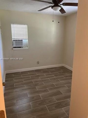 2930 NW 8th St 2, Fort Lauderdale, FL 33311