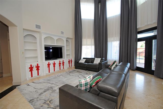 15823 Medina Lake Lane, Cypress, TX 77429
