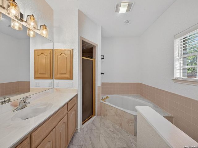 21023 Cedar Branch, Garden Ridge, TX 78266