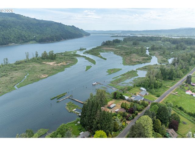 369 E BIRNIE SLOUGH Rd, Cathlamet, WA 98612