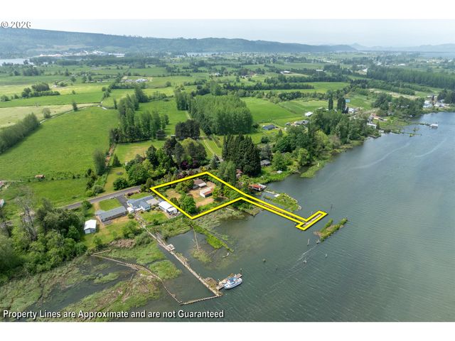 369 E BIRNIE SLOUGH Rd, Cathlamet, WA 98612