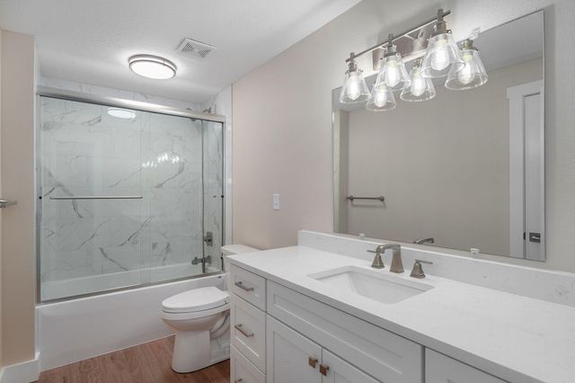 713 E Meadowlark Circle, Springfield, MO 65810
