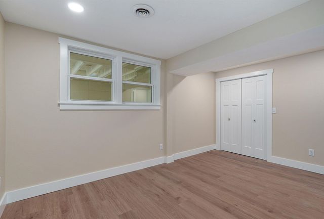 713 E Meadowlark Circle, Springfield, MO 65810