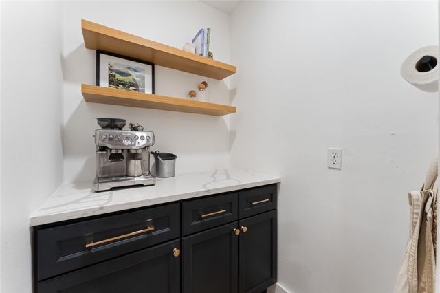 9115 Poco Road, Houston, TX 77080