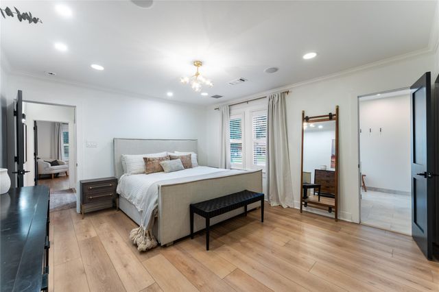 9115 Poco Road, Houston, TX 77080